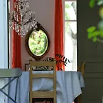La Maison, D'hôtes De Charme Et Atelier D'artiste, Saint Emilion Alojamento de Acomodação e Pequeno-almoço Libourne