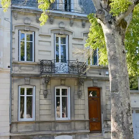 La Maison, D'hotes De Charme Et Atelier D'artiste, Saint Emilion Bed & Breakfast 3*