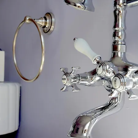 La Maison, D'hotes De Charme Et Atelier D'artiste, Saint Emilion 3*