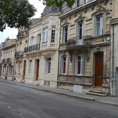 فندق مبيت وإفطار La Maison, D'hotes De Charme Et Atelier D'artiste, Saint Emilion 3*