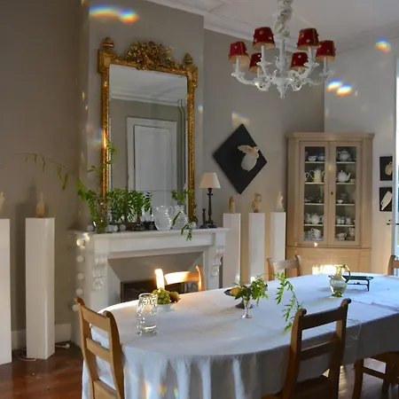 فندق مبيت وإفطار La Maison, D'hotes De Charme Et Atelier D'artiste, Saint Emilion 3*