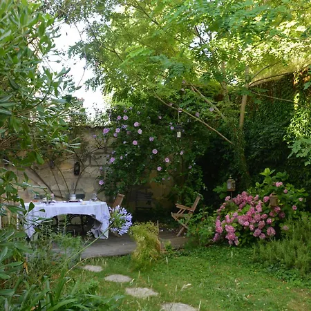 Oda ve Kahvaltı La Maison, D'hotes De Charme Et Atelier D'artiste, Saint Emilion 3*