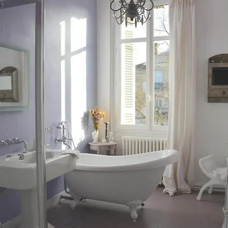La Maison, D'hotes De Charme Et Atelier D'artiste, Saint Emilion Bed & Breakfast