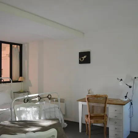 فندق مبيت وإفطار La Maison, D'hotes De Charme Et Atelier D'artiste, Saint Emilion
