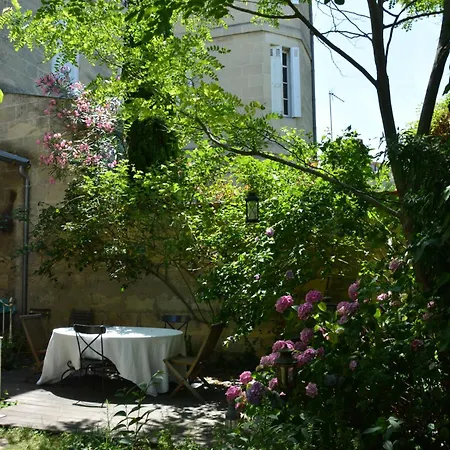 La Maison, D'hotes De Charme Et Atelier D'artiste, Saint Emilion فندق مبيت وإفطار 3*