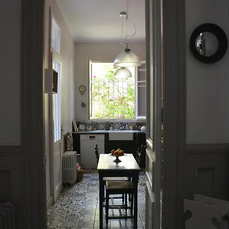 Bed & Breakfast La Maison Libourne