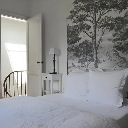 La Maison, D'hotes De Charme Et Atelier D'artiste, Saint Emilion Отель типа 