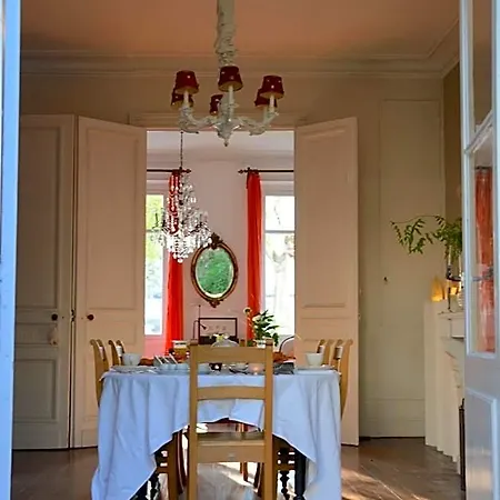 La Maison, D'hotes De Charme Et Atelier D'artiste, Saint Emilion לינה וארוחת בוקר ליבורן