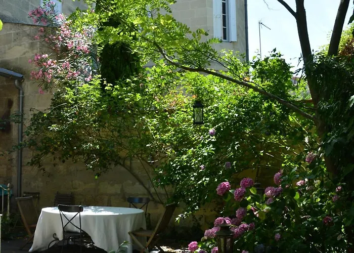 La Maison Bed & Breakfast 3*