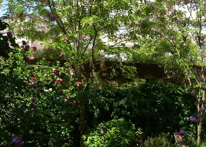 La Maison Bed & Breakfast 3*